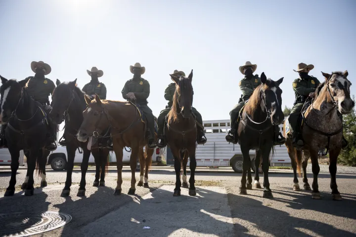 Image: Acting Secretary Wolf Participates in an Operational Brief and ATV Tour of the Border Wall (45)