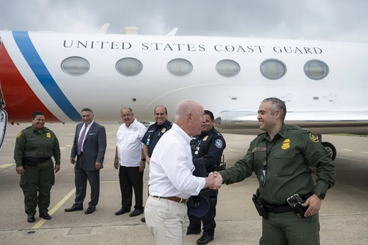 Image: DHS Secretary Alejandro Mayorkas Travels to McAllen, Texas  (060)