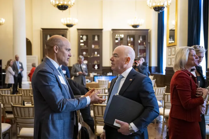 Image: DHS Secretary Alejandro Mayorkas Participates in a U.S. Travel Association CEO Roundtable  (026)