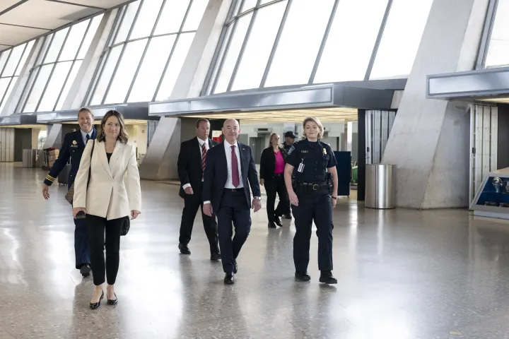 Image: DHS Secretary Alejandro Mayorkas Visits Washington Dulles International Airport (041)