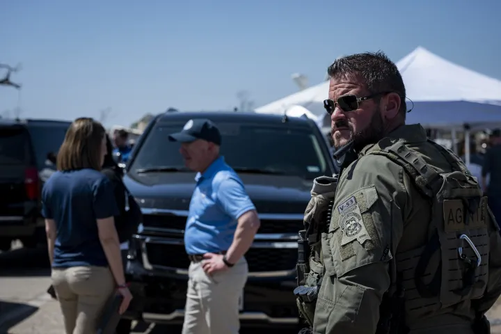 Image: DHS Secretary Alejandro Mayorkas Visits Rolling Fork, Mississippi  (103)