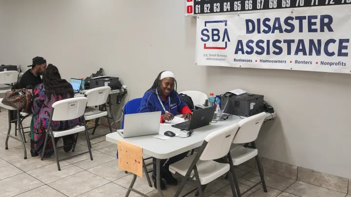 Image: FEMA Disaster Recovery Center in Mims, Florida