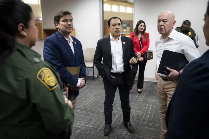 Image: DHS Secretary Alejandro Mayorkas Visits La Plaza at Brownsville Terminal  (081)