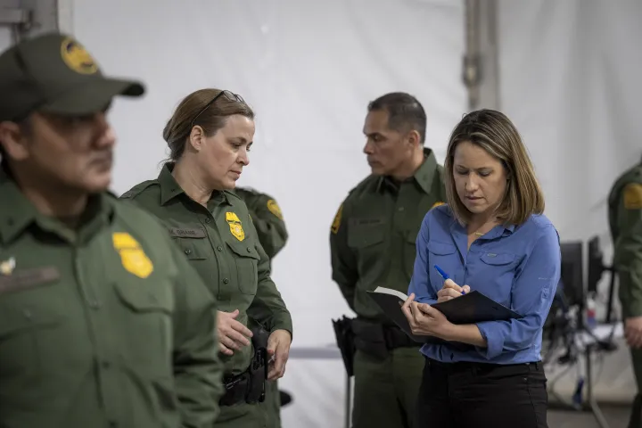 Image: DHS Secretary Alejandro Mayorkas Visits the Donna Processing Center (039)