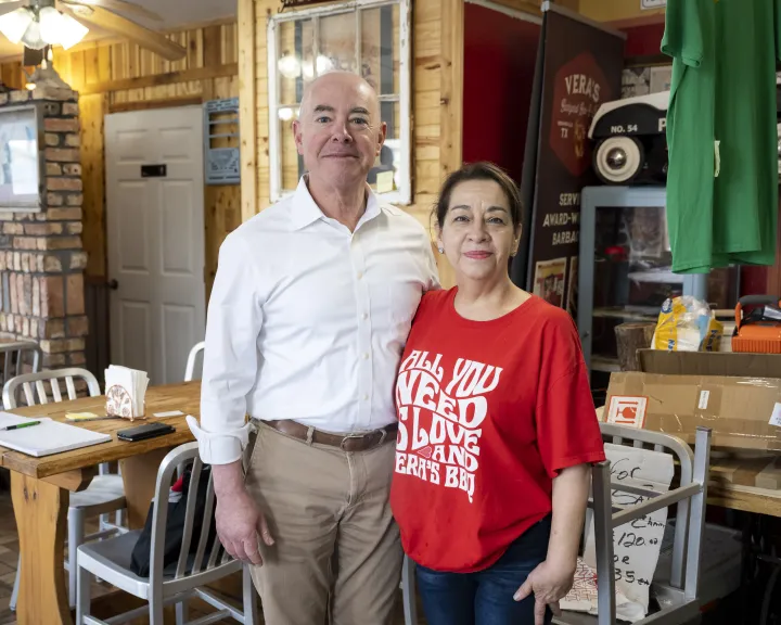 Image: DHS Secretary Alejandro Mayorkas Visits Brownsville, Texas  (110)