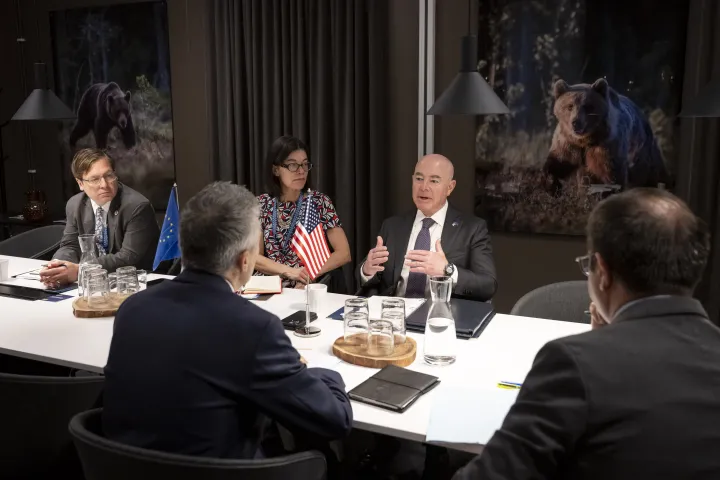 Image: DHS Secretary Alejandro Mayorkas Participates in Bilateral Meeting with the Spanish Minister of Interior (056)