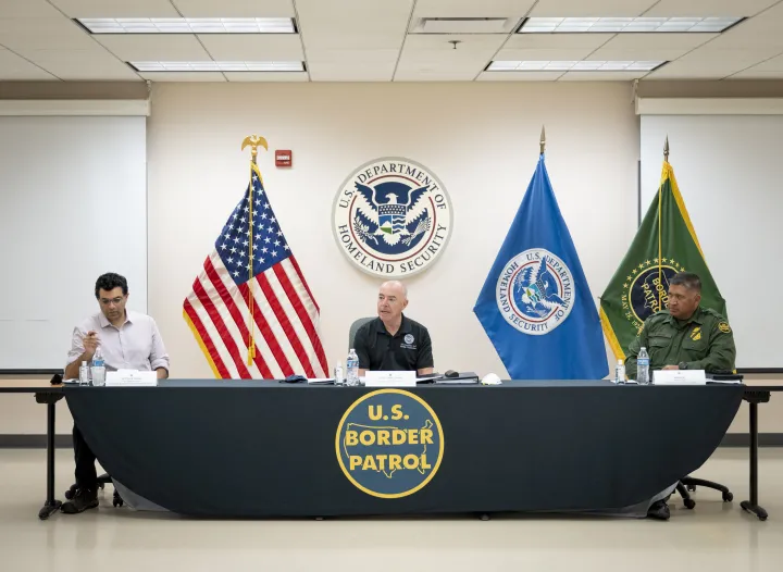 Image: DHS Secretary Alejandro Mayorkas Meets with Law Enforcement Officials (2)