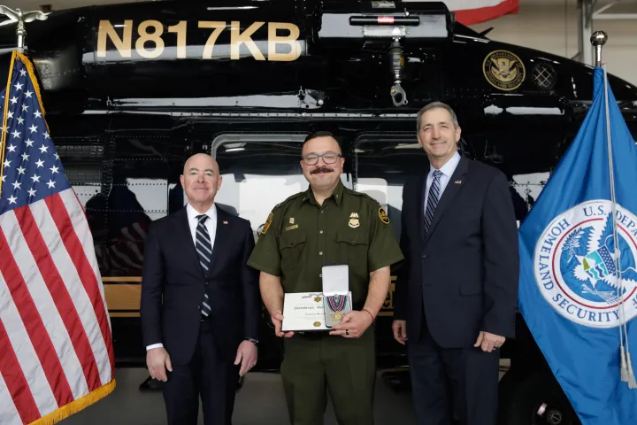 Image: Secretary’s Gold Medal, Samuel Martinez