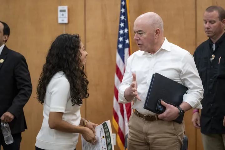 Image: DHS Secretary Alejandro Mayorkas Visits La Plaza at Brownsville Terminal  (103)