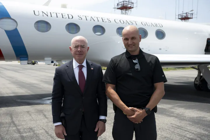 Image: DHS Secretary Alejandro Mayorkas Departs NY for DC (094)
