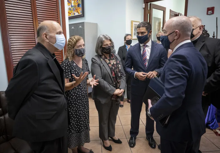 Image: DHS Secretary Alejandro Mayorkas Meets with Cuban-American Community Leaders (22)