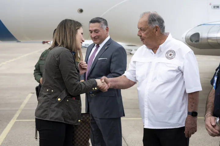 Image: DHS Secretary Alejandro Mayorkas Travels to McAllen, Texas  (057)