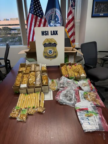 LOS ANGELES — Homeland Security Investigations (HSI) Los Angeles International Airport (LAX), in close collaboration with special agents from HSI O’Hare, seized approximately 5,200 pieces of 18 and 21 karat gold jewelry valued at over $3 million.