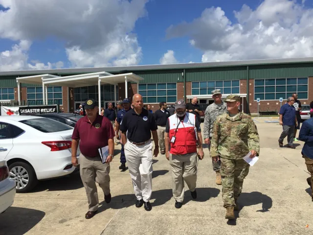 Secretary Johnson departs Lamar Dixon Displacement Shelter in Gonzales, Louisiana