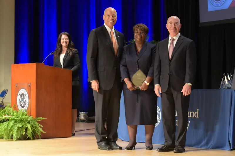 The Secretary's Excellence Award 2015 - Deborah Kent