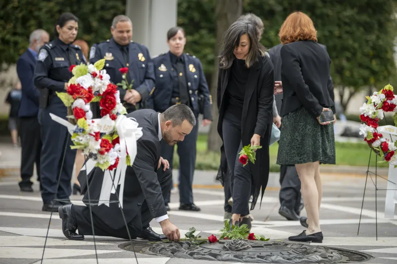 WASHINGTON (October 12, 2021) Homeland Security Secretary Alejandro Mayorkas participates in wreath laying ceremony at the National Law Enforcement Memorial. (DHS Photo by Zachary Hupp) 